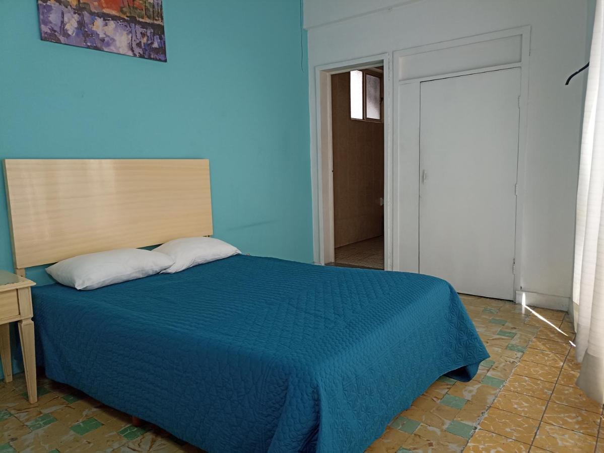 Hotel San Carlos Ирапуато Екстериор снимка