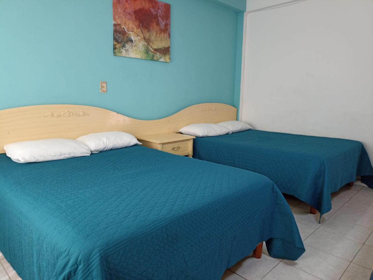 Hotel San Carlos Ирапуато Екстериор снимка