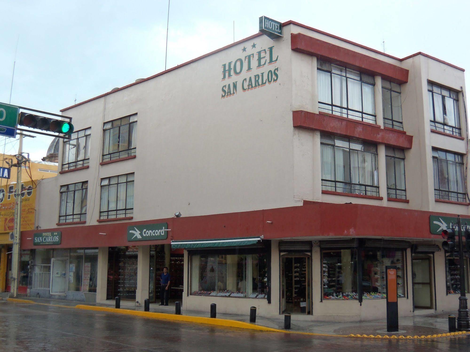 Hotel San Carlos Ирапуато Екстериор снимка