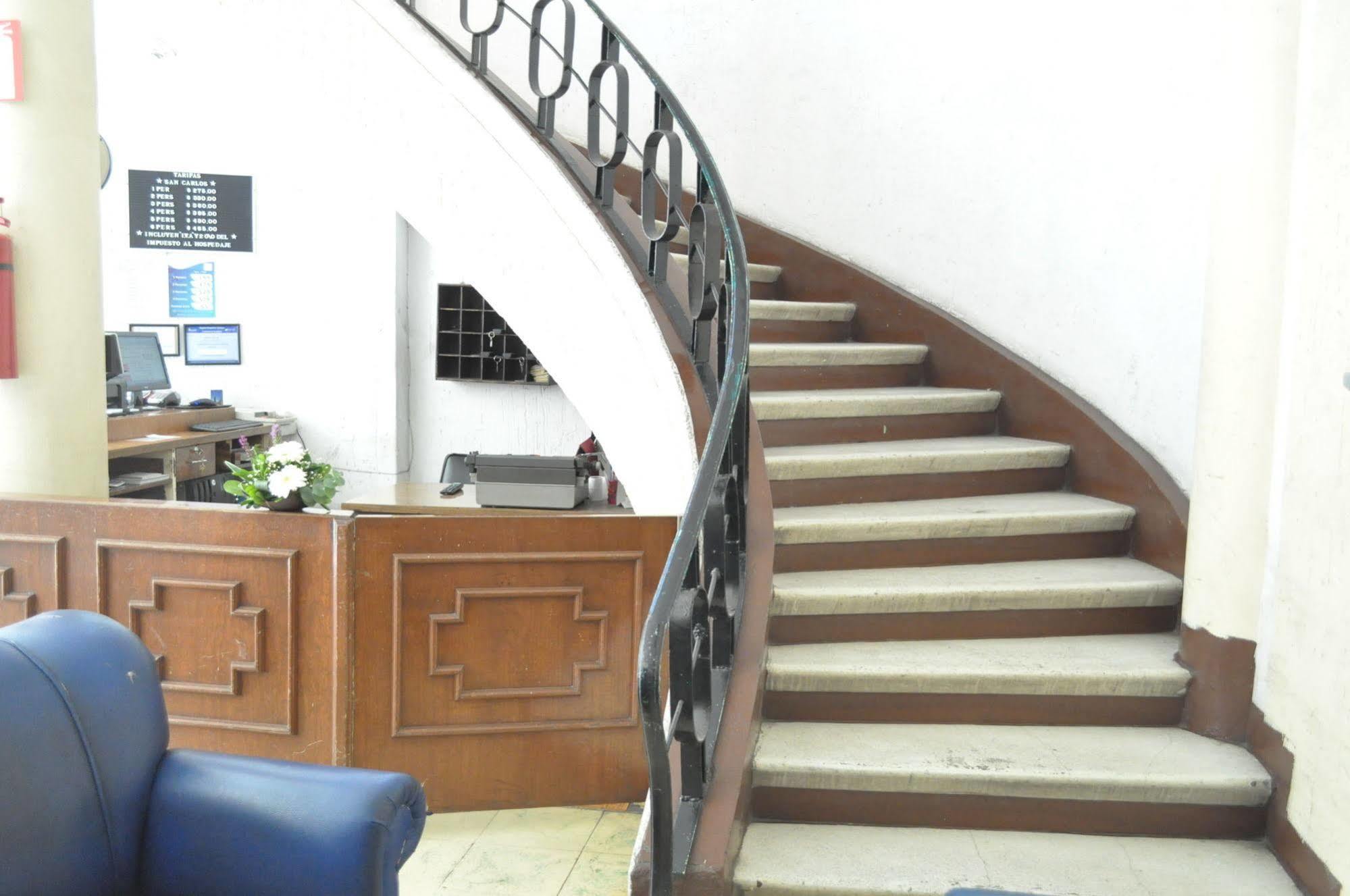 Hotel San Carlos Ирапуато Екстериор снимка